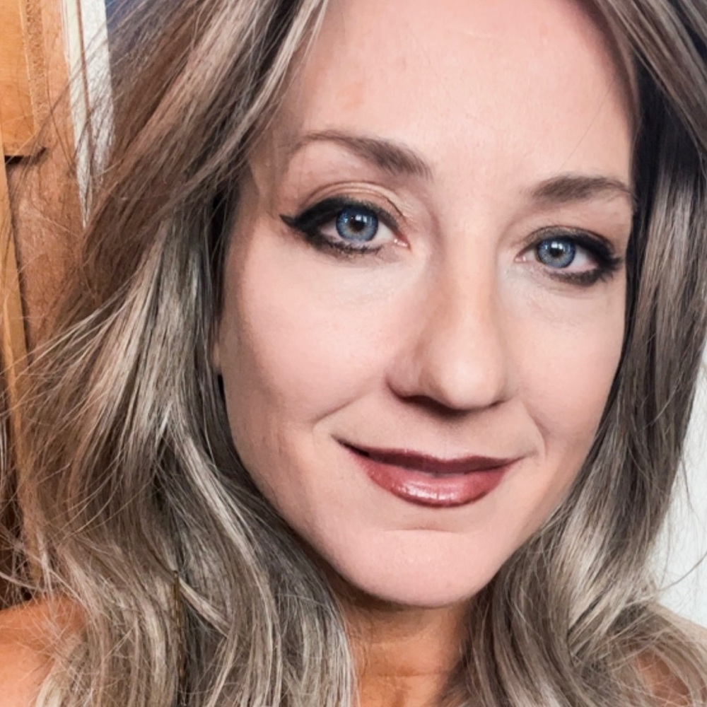 Meet your Posher, Tiffany